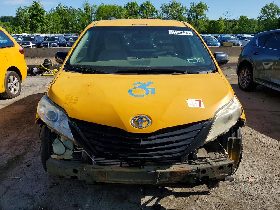Продаж на аукціоні авто 2016 Toyota Sienna, vin: 5TDKK3DC4GS762814, номер лоту: 55358946