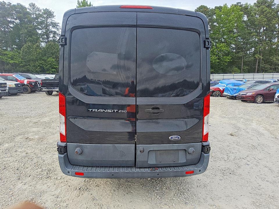 50413636 :رقم المزاد ، 1FTYR2CM0GKB51731 vin ، 2016 Ford Transit مزاد بيع