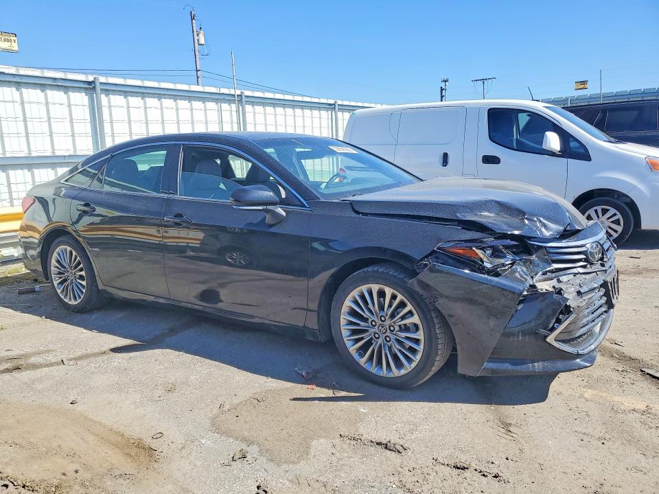 52858386 :رقم المزاد ، 4T1BZ1FB6KU020449 vin ، 2019 Toyota Avalon مزاد بيع