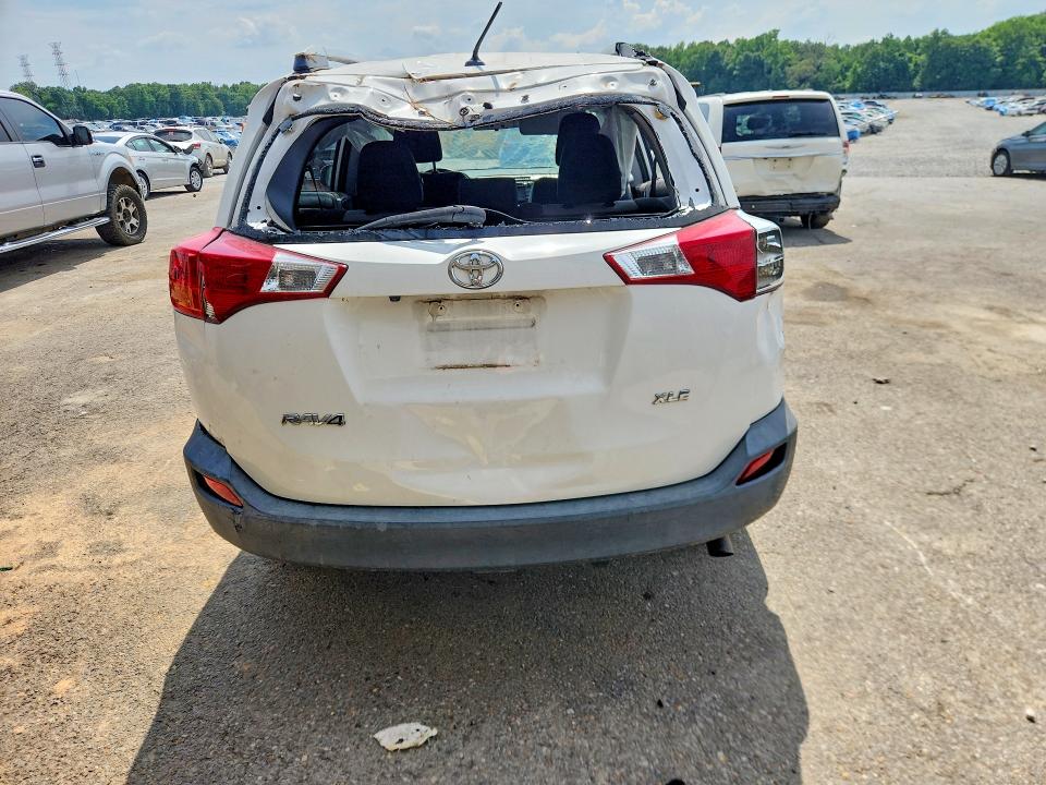 Auction sale of the 2015 Toyota Rav4, vin: 2T3WFREVXFW233650, lot number: 53914506