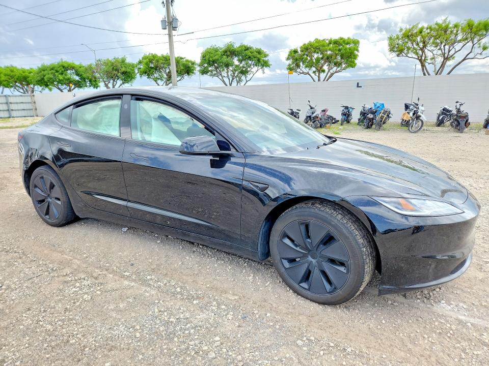 55207216 :رقم المزاد ، 5YJ3E1EA5RF857158 vin ، 2024 Tesla Model 3 مزاد بيع