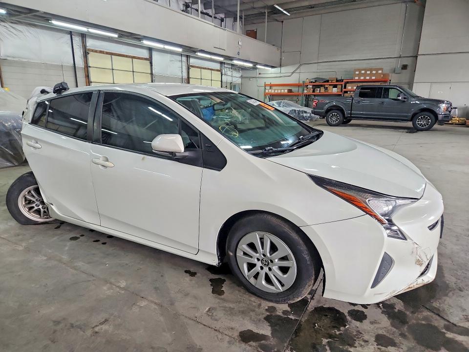 Продажа на аукционе авто 2016 Toyota Prius, vin: JTDKBRFU6G3014866, номер лота: 51842546