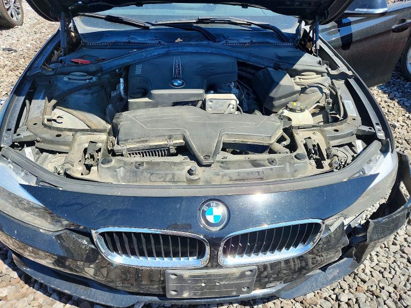 2015 Bmw 328 მანქანა იყიდება აუქციონზე, vin: WBA3B3C53FJ984258, აუქციონის ნომერი: 52584506