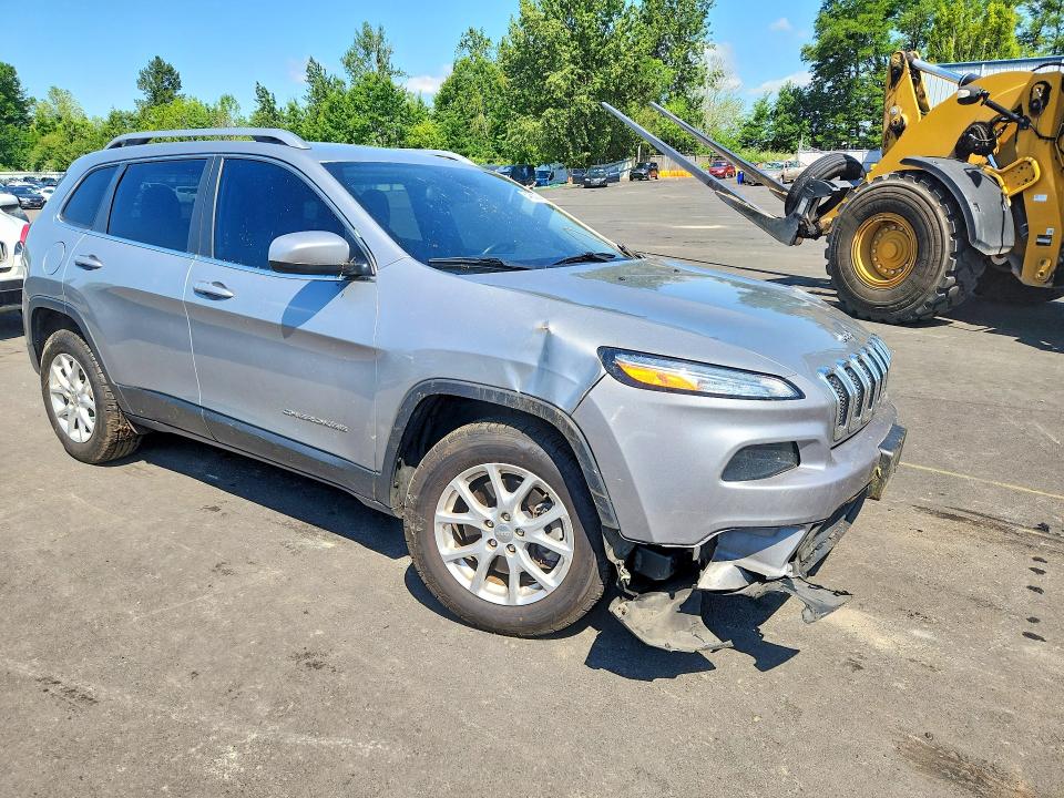 54550746 :رقم المزاد ، 1C4PJMCS6FW749987 vin ، 2015 Jeep Cherokee مزاد بيع