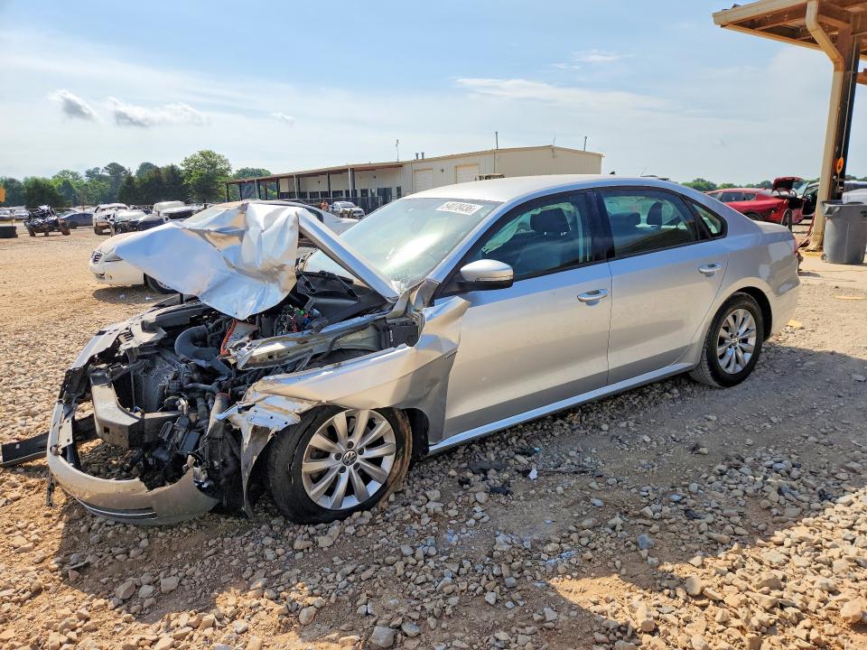 54078436 :رقم المزاد ، 1VWAT7A34FC017191 vin ، 2015 Volkswagen Passat مزاد بيع