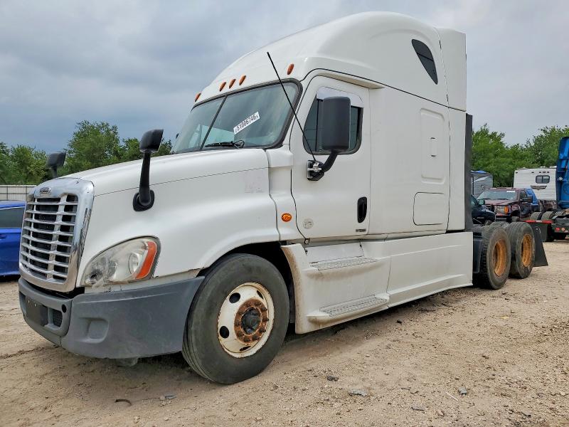 51006746 :رقم المزاد ، 3AKJGLDR5JSJU1265 vin ، 2018 Freightliner Cascadia 125 مزاد بيع