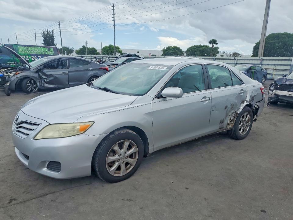 54394826 :رقم المزاد ، 4T1BF3EK3BU196073 vin ، 2011 Toyota Camry مزاد بيع