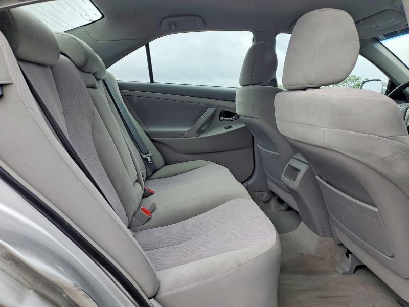 2010 Toyota Camry მანქანა იყიდება აუქციონზე, vin: 4T1BF3EK7AU024692, აუქციონის ნომერი: 54620676