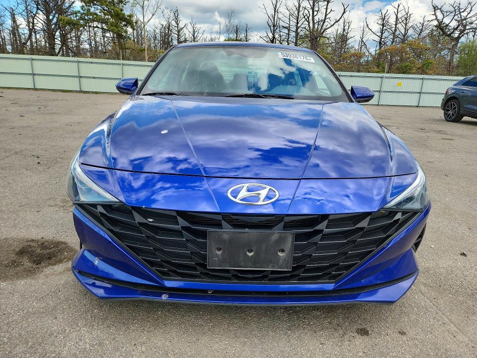 53936176 :رقم المزاد ، 5NPLM4AG0NH083508 vin ، 2022 Hyundai Elantra مزاد بيع