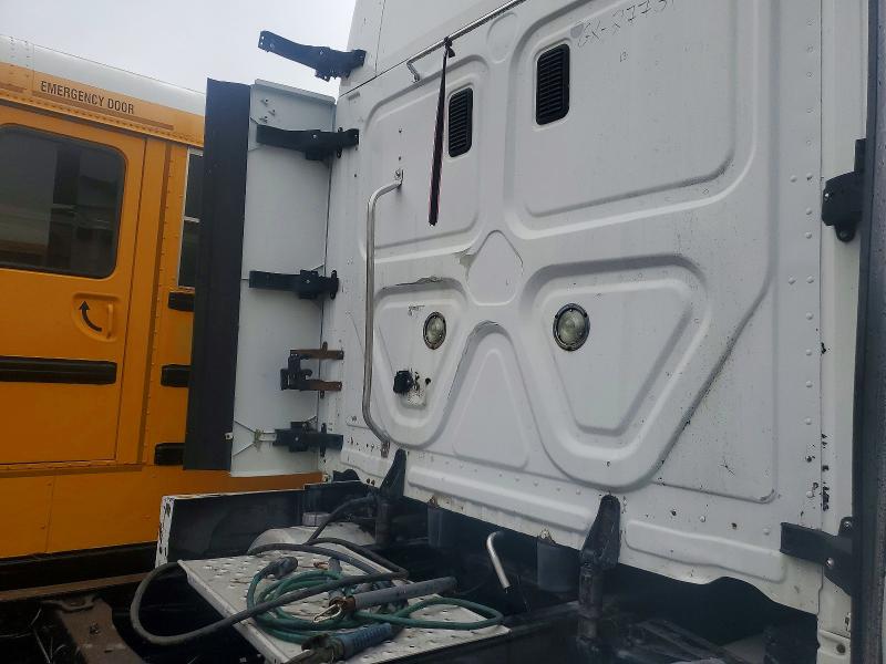 2013 Freightliner Cascadia 125 მანქანა იყიდება აუქციონზე, vin: 1FUJGLDR3DSBR0067, აუქციონის ნომერი: 54682266