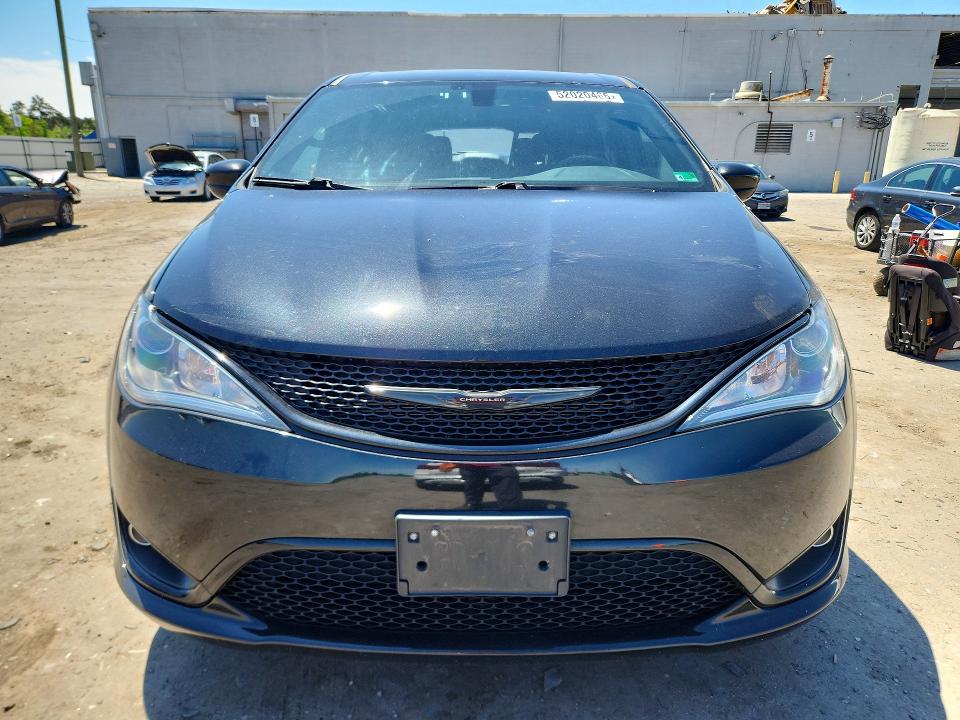52020466 :رقم المزاد ، 2C4RC1FG0LR245979 vin ، 2020 Chrysler Pacifica مزاد بيع