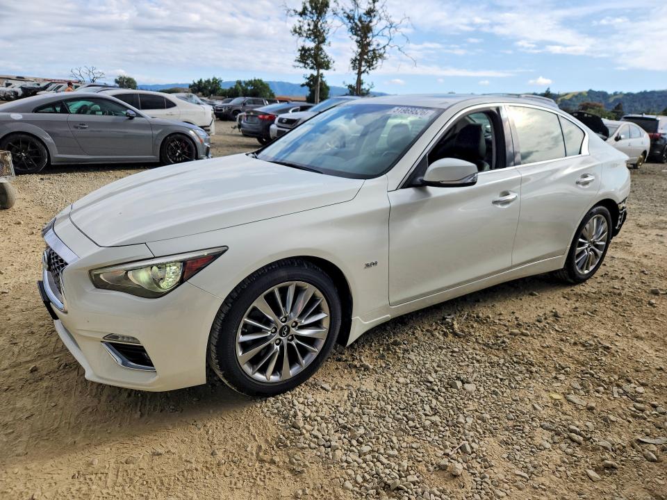 51969526 :رقم المزاد ، JN1EV7AP8JM352509 vin ، 2018 Infiniti Q50 مزاد بيع