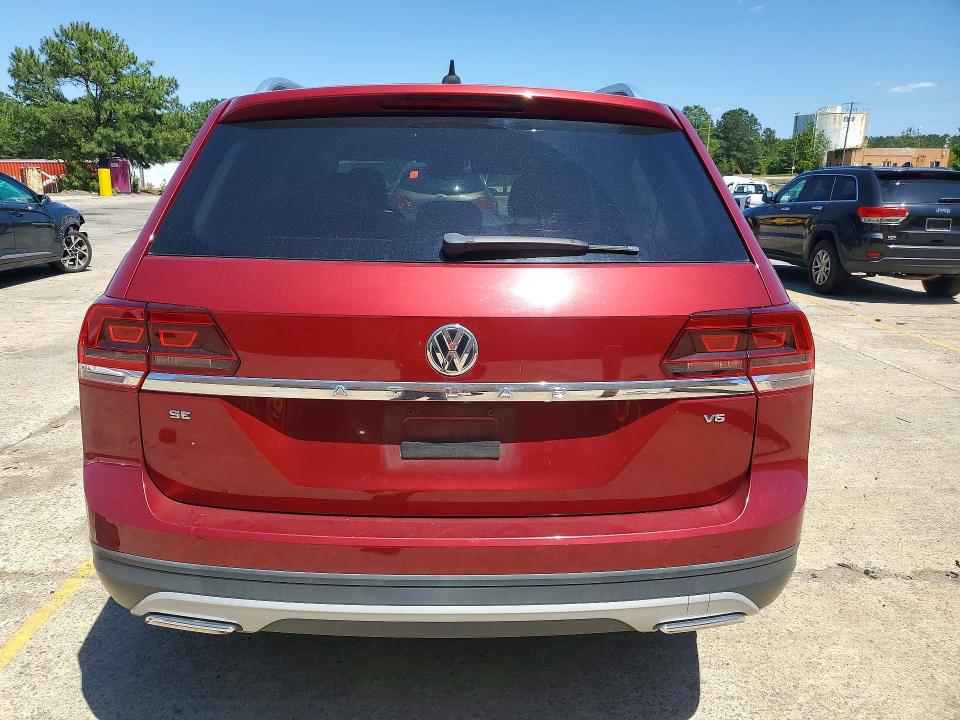 53882876 :رقم المزاد ، 1V2DR2CA9JC519540 vin ، 2018 Volkswagen Atlas مزاد بيع
