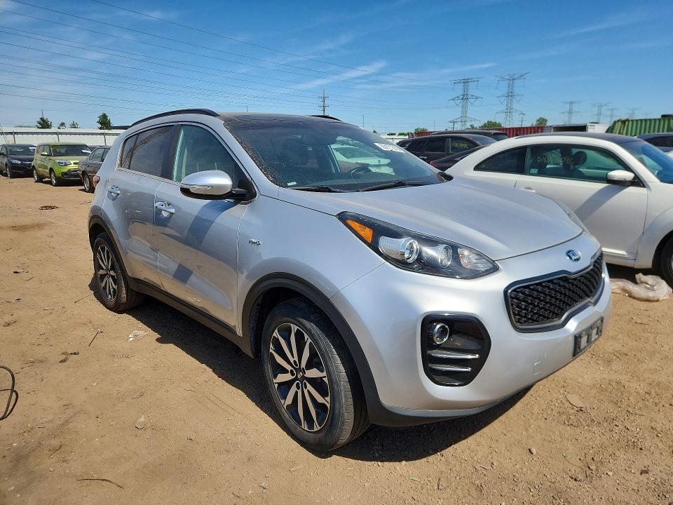 55171376 :رقم المزاد ، KNDPNCAC4J7482989 vin ، 2018 Kia Sportage مزاد بيع