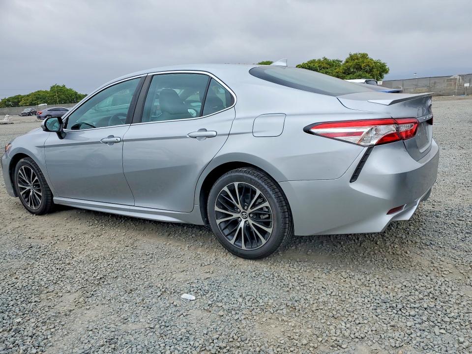 2020 Toyota Camry მანქანა იყიდება აუქციონზე, vin: 4T1G11AK0LU870440, აუქციონის ნომერი: 53289406