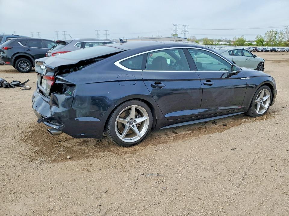 52469306 :رقم المزاد ، WAUENCF54JA050422 vin ، 2018 Audi A5 مزاد بيع