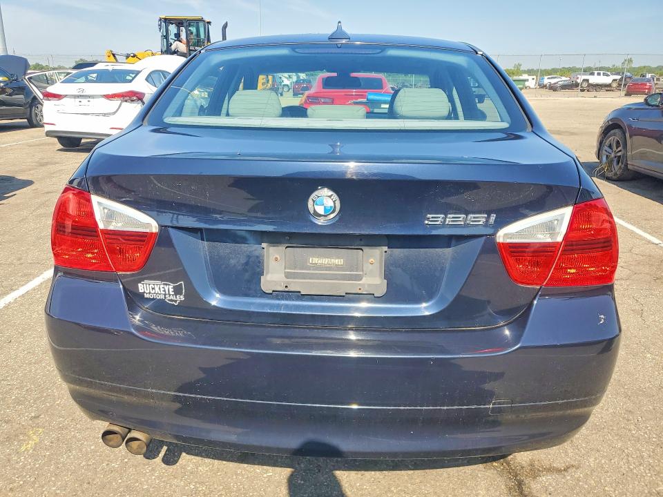 Продажа на аукционе авто 2006 Bmw 325, vin: WBAVB13516KX48571, номер лота: 55372186