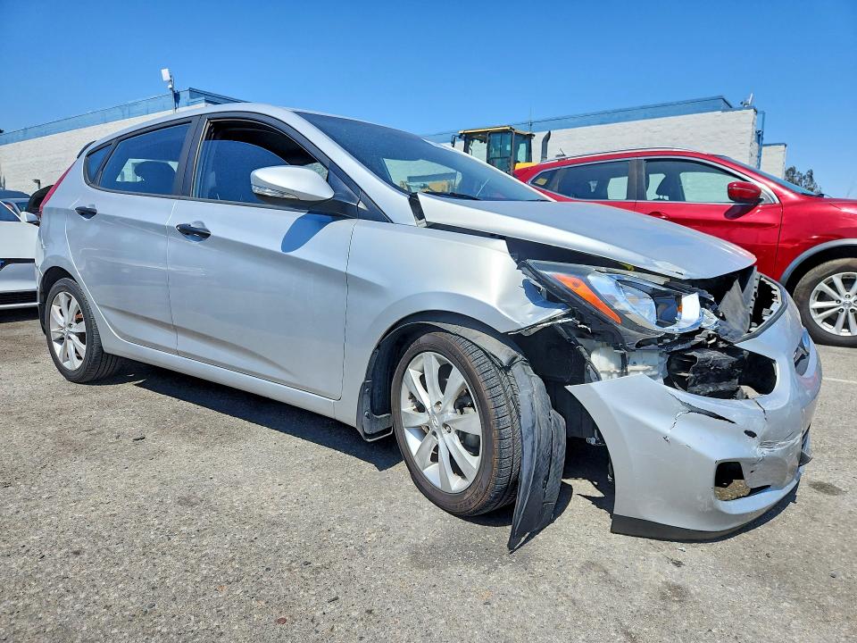 Продажа на аукционе авто 2013 Hyundai Accent, vin: KMHCU5AE3DU130664, номер лота: 54476196