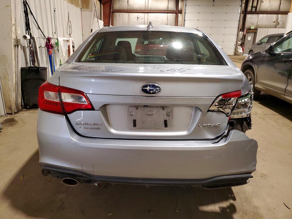 52767456 :رقم المزاد ، 4S3BNAC62J3023554 vin ، 2018 Subaru Legacy مزاد بيع