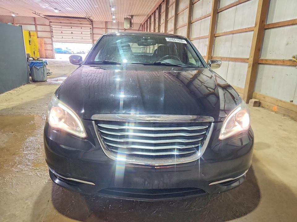 2012 Chrysler 200 მანქანა იყიდება აუქციონზე, vin: 1C3CCBCGXCN268025, აუქციონის ნომერი: 52661036