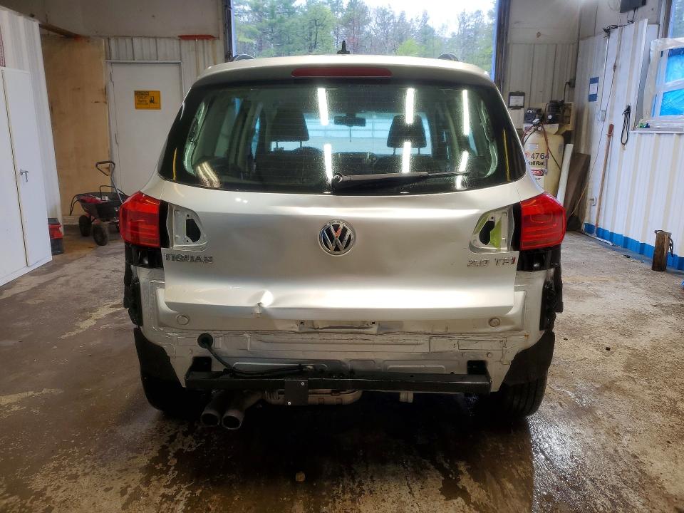 53811886 :رقم المزاد ، WVGBV7AX7HW502023 vin ، 2017 Volkswagen Tiguan مزاد بيع