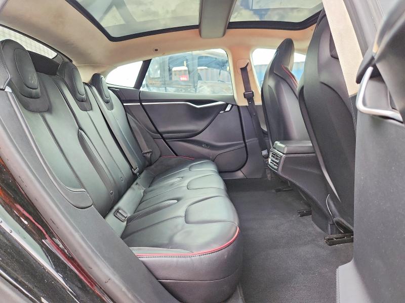 53716336 :رقم المزاد ، 5YJSA1CP9DFP07111 vin ، 2013 Tesla Model S مزاد بيع