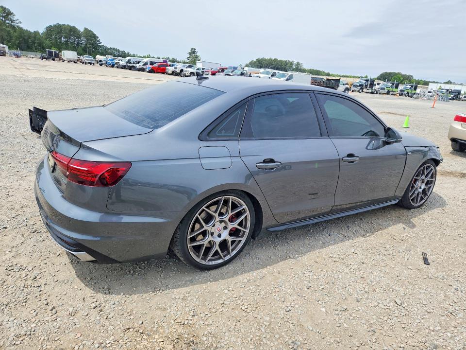 51561186 :رقم المزاد ، WAUEAAF43NN007244 vin ، 2022 Audi A4 مزاد بيع