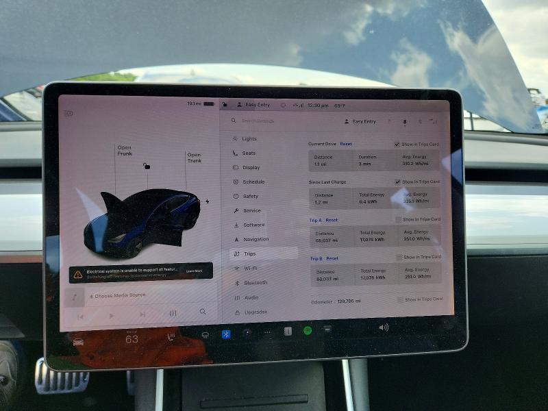 53410446 :رقم المزاد ، 5YJ3E1EA3JF153710 vin ، 2018 Tesla Model 3 مزاد بيع