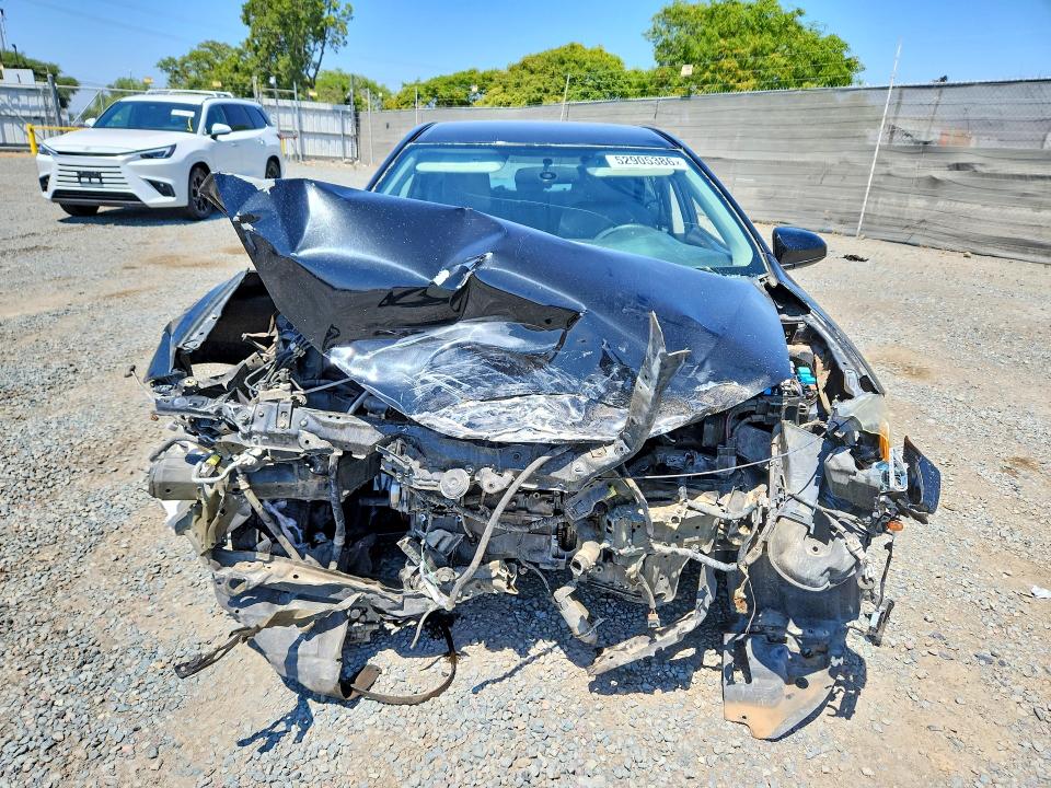 Продажа на аукционе авто 2016 Toyota Corolla, vin: 5YFBURHE6GP523766, номер лота: 52905386