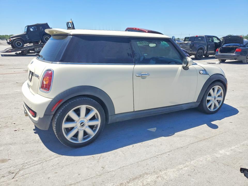 53781646 :رقم المزاد ، WMWMF7C52ATZ71627 vin ، 2010 Mini Cooper مزاد بيع