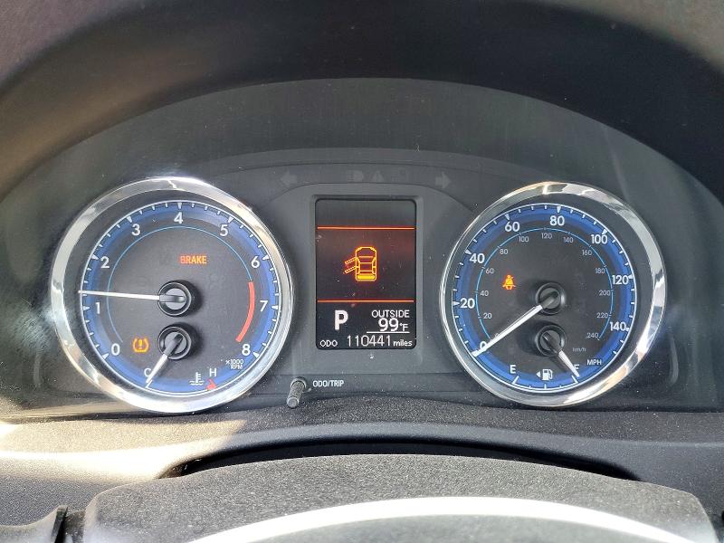 Продаж на аукціоні авто 2018 Toyota Corolla, vin: 2T1BURHE9JC102194, номер лоту: 54203626