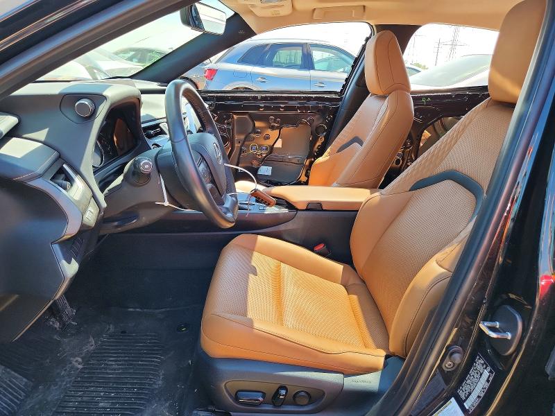 Продажа на аукционе авто 2020 Lexus Ux, vin: JTHP9JBH0L2032919, номер лота: 55279646