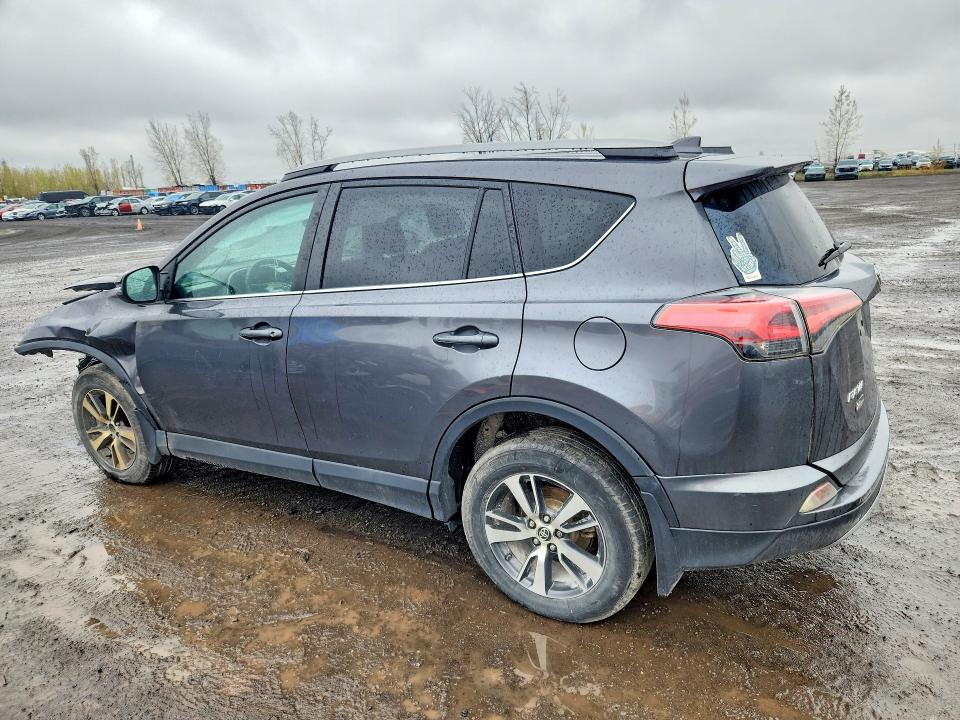 52132746 :رقم المزاد ، 2T3RFREV7JW700321 vin ، 2018 Toyota Rav4 مزاد بيع