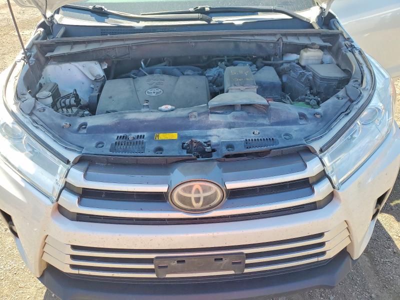 54623476 :رقم المزاد ، 5TDJZRFH3JS532451 vin ، 2018 Toyota Highlander مزاد بيع