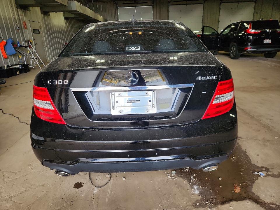 Продажа на аукционе авто 2013 Mercedes-benz C, vin: WDDGF8AB2DR263772, номер лота: 52028176