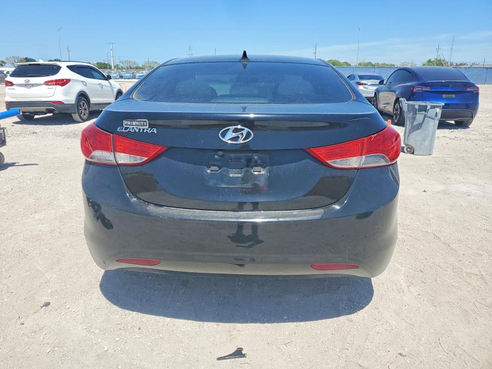 2013 Hyundai Elantra მანქანა იყიდება აუქციონზე, vin: 5NPDH4AE1DH414599, აუქციონის ნომერი: 53790106