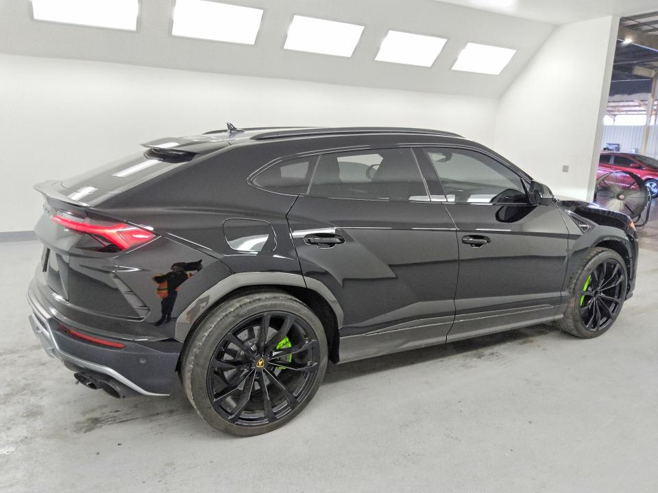 Продажа на аукционе авто 2020 Lamborghini Urus, vin: ZPBUA1ZL9LLA07056, номер лота: 49012416