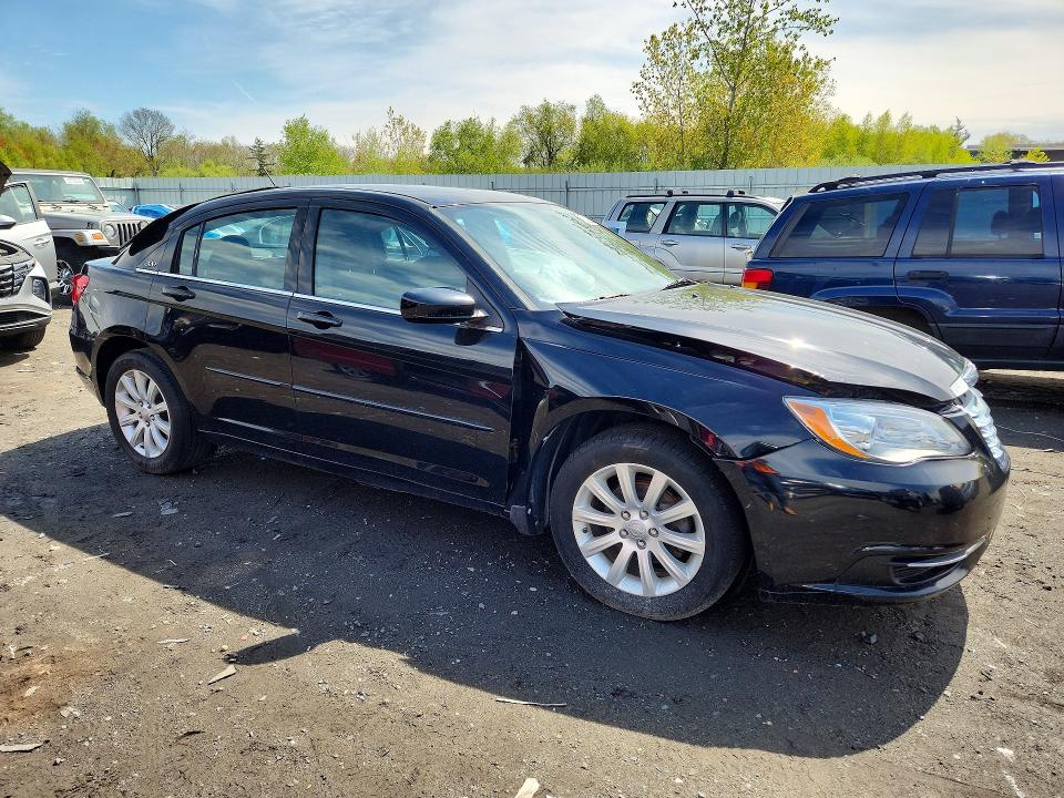 2013 Chrysler 200 მანქანა იყიდება აუქციონზე, vin: 1C3CCBBB8DN773097, აუქციონის ნომერი: 52522576