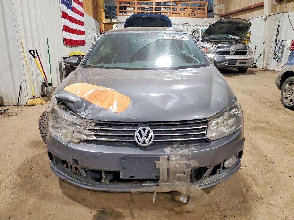 52900436 :رقم المزاد ، WVWBW8AH5DV005374 vin ، 2013 Volkswagen Eos مزاد بيع
