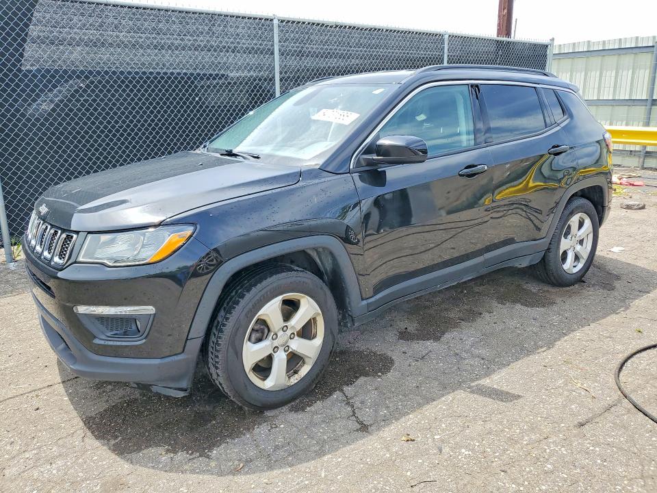 54731586 :رقم المزاد ، 3C4NJCBBXJT339386 vin ، 2018 Jeep Compass مزاد بيع