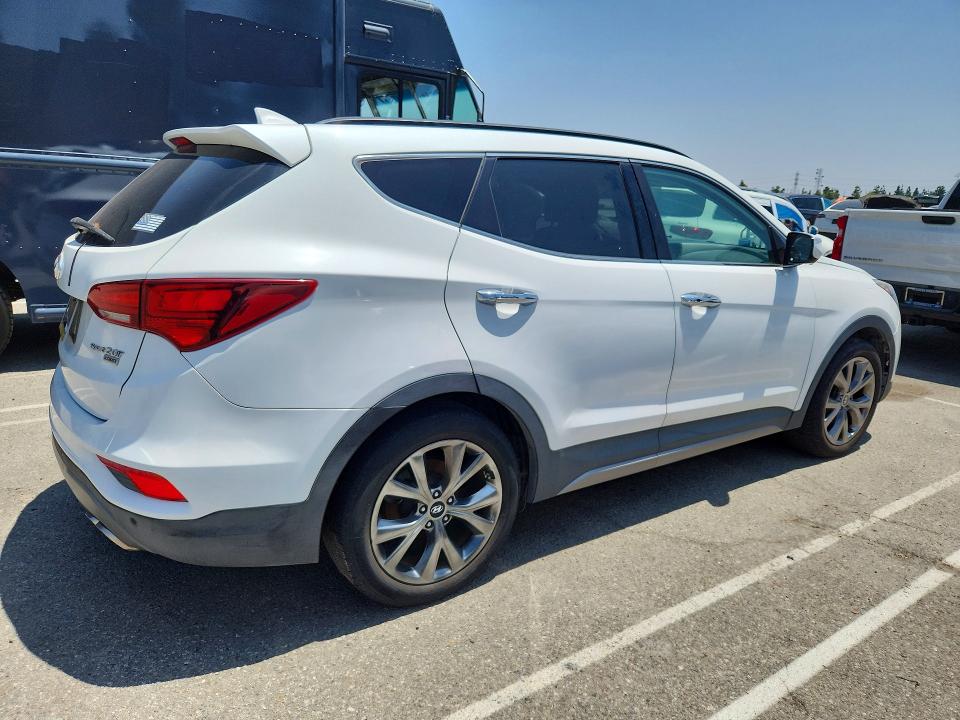 2017 Hyundai Santa Fe Sport მანქანა იყიდება აუქციონზე, vin: 5NMZW4LA9HH042227, აუქციონის ნომერი: 53610686