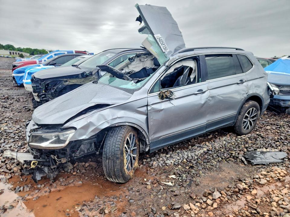 2021 Volkswagen Tiguan მანქანა იყიდება აუქციონზე, vin: 3VV2B7AXXMM003256, აუქციონის ნომერი: 54058156