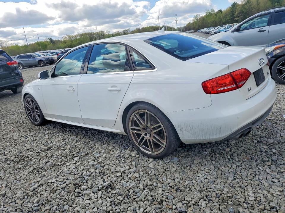 52621756 :رقم المزاد ، WAUKFAFLXBN047232 vin ، 2011 Audi A4 مزاد بيع