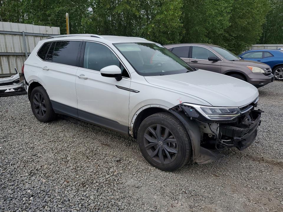 52431026 :رقم المزاد ، 3VV2B7AX3NM043597 vin ، 2022 Volkswagen Tiguan مزاد بيع