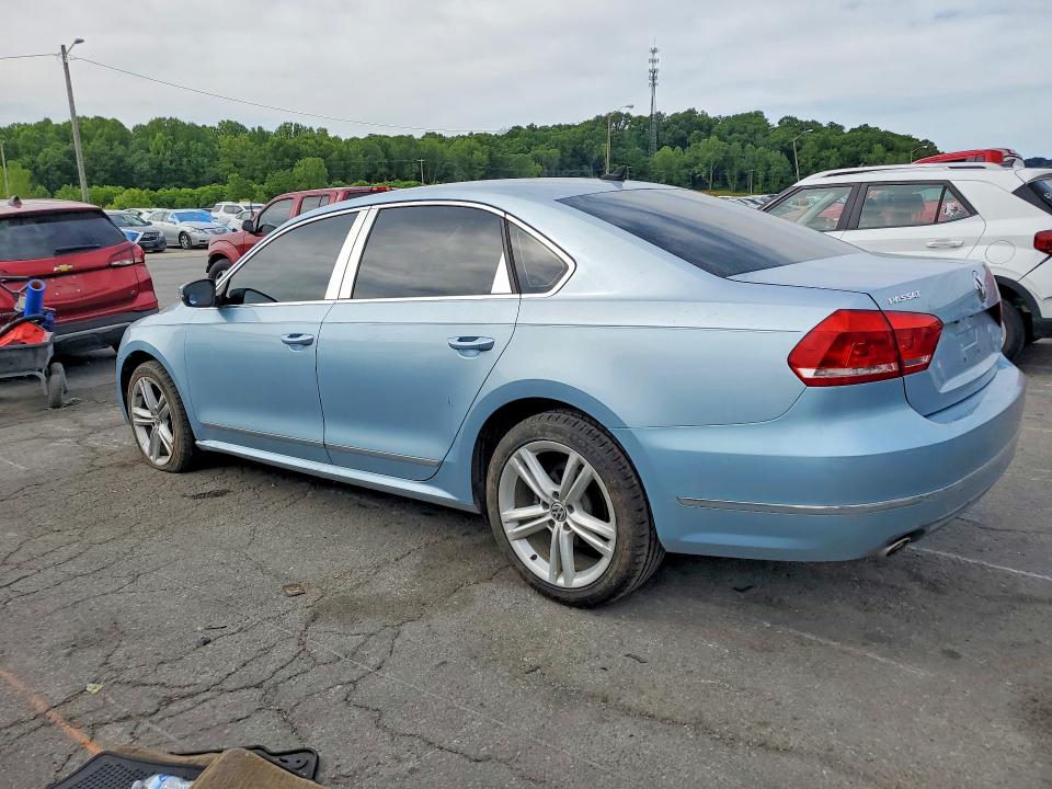 2013 Volkswagen Passat მანქანა იყიდება აუქციონზე, vin: 1VWBN7A37DC042422, აუქციონის ნომერი: 53691226