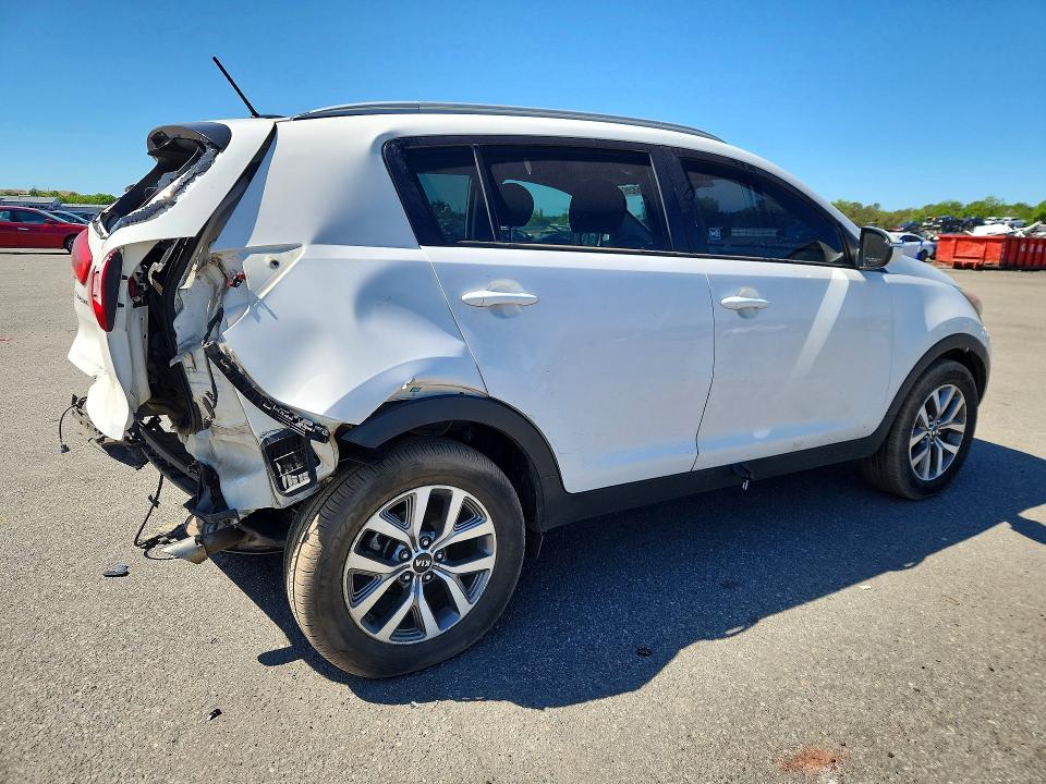 54646826 :رقم المزاد ، KNDPB3AC7F7747579 vin ، 2015 Kia Sportage مزاد بيع