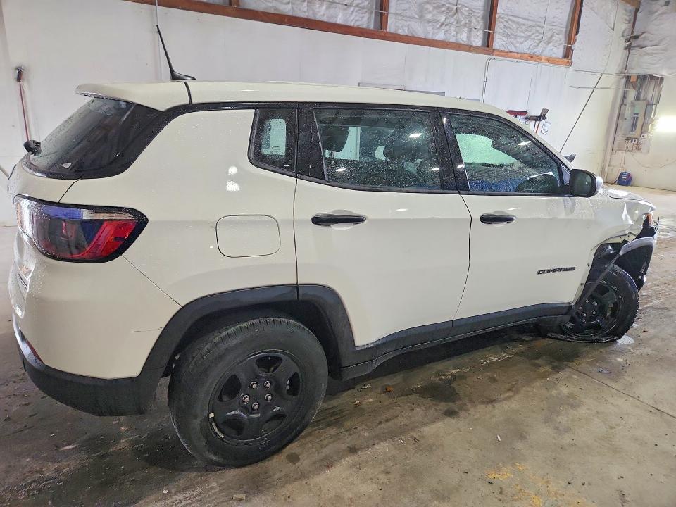 54580636 :رقم المزاد ، 3C4NJDAB4MT555343 vin ، 2021 Jeep Compass مزاد بيع