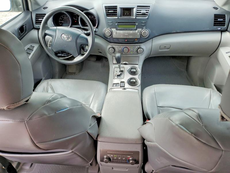 2010 Toyota Highlander მანქანა იყიდება აუქციონზე, vin: 5TDBK3EH3AS003038, აუქციონის ნომერი: 52143966
