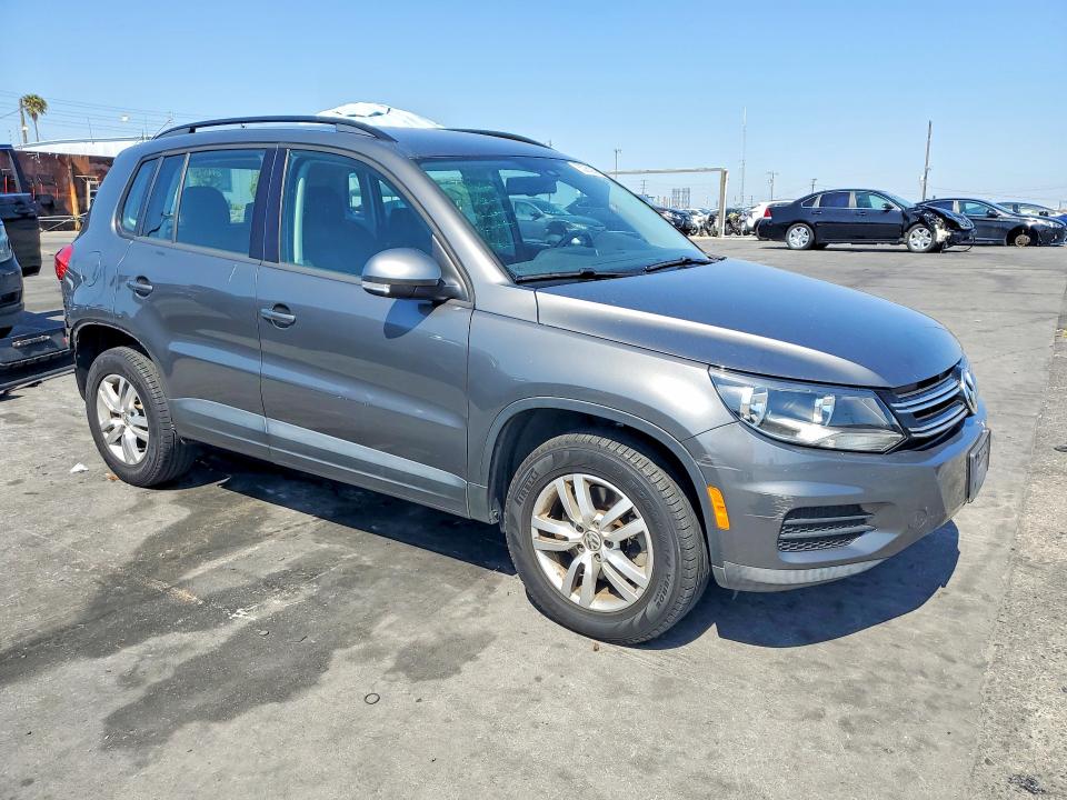 Продажа на аукционе авто 2016 Volkswagen Tiguan, vin: WVGAV7AX6GW513668, номер лота: 53060936