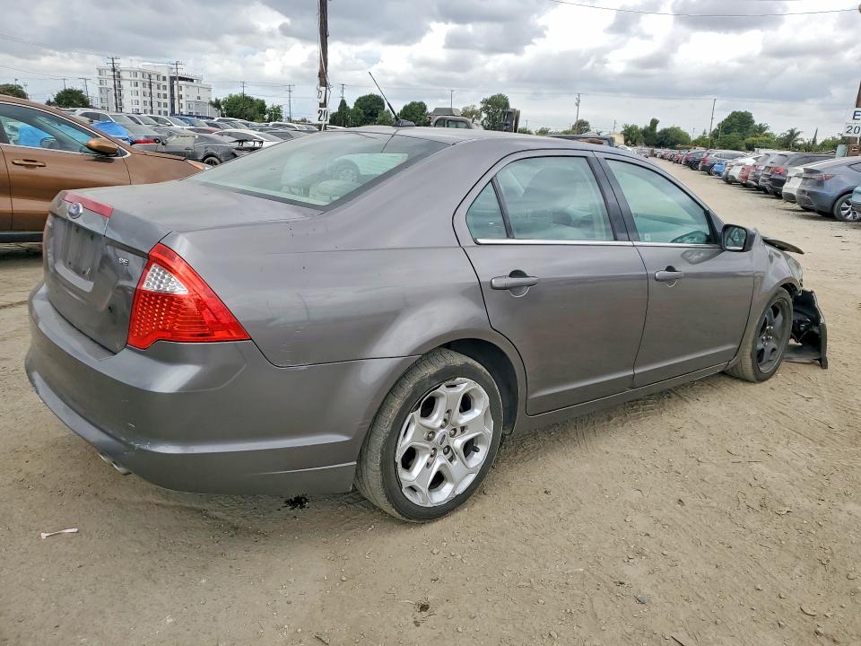 55218556 :رقم المزاد ، 3FAHP0HA9BR168191 vin ، 2011 Ford Fusion مزاد بيع